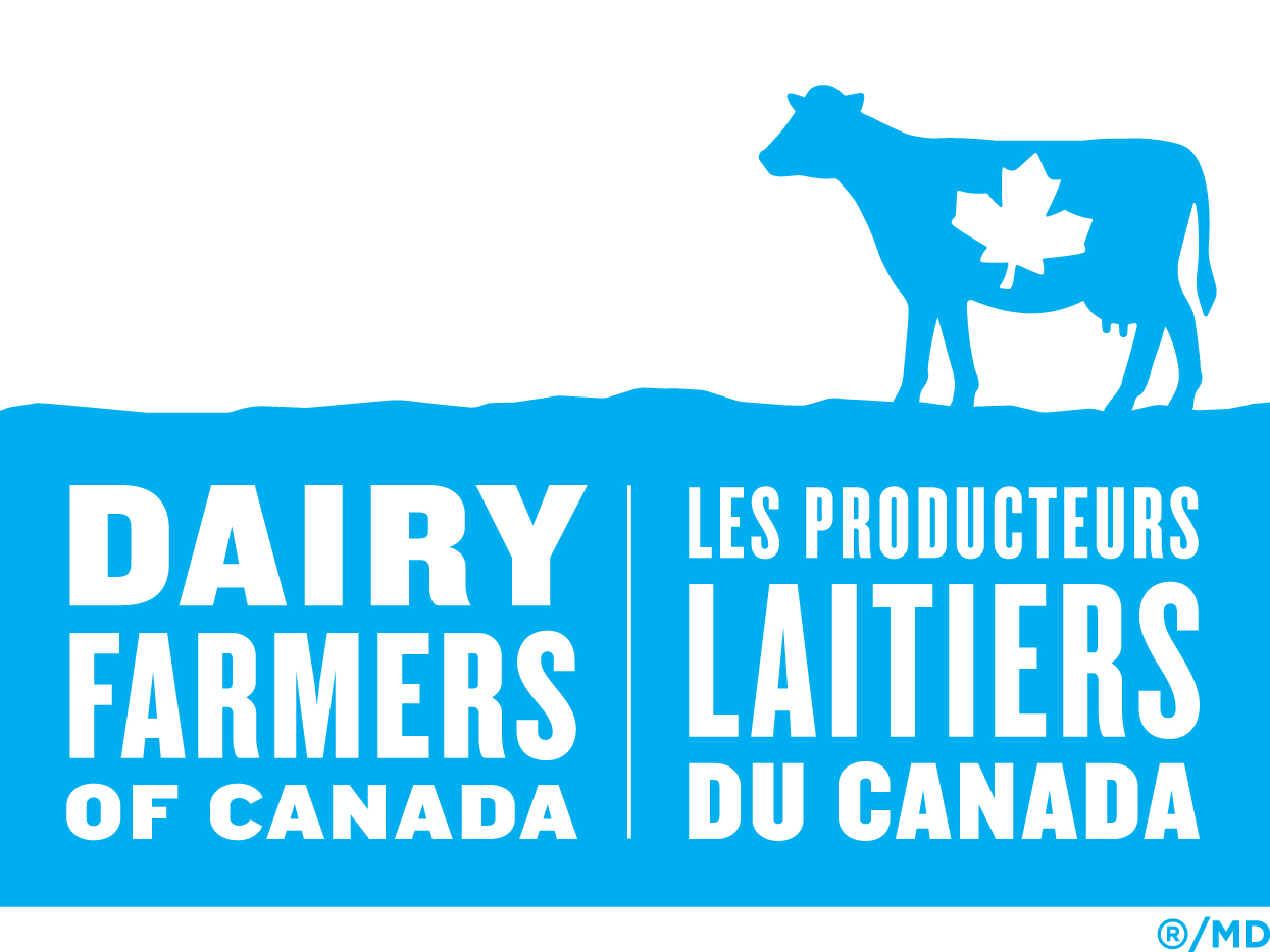 Logo bleu et blanc des Producteurs laitiers du Canada, représentant une vache avec une feuille d'érable sur le flanc, accompagné d'un texte en anglais et en français.